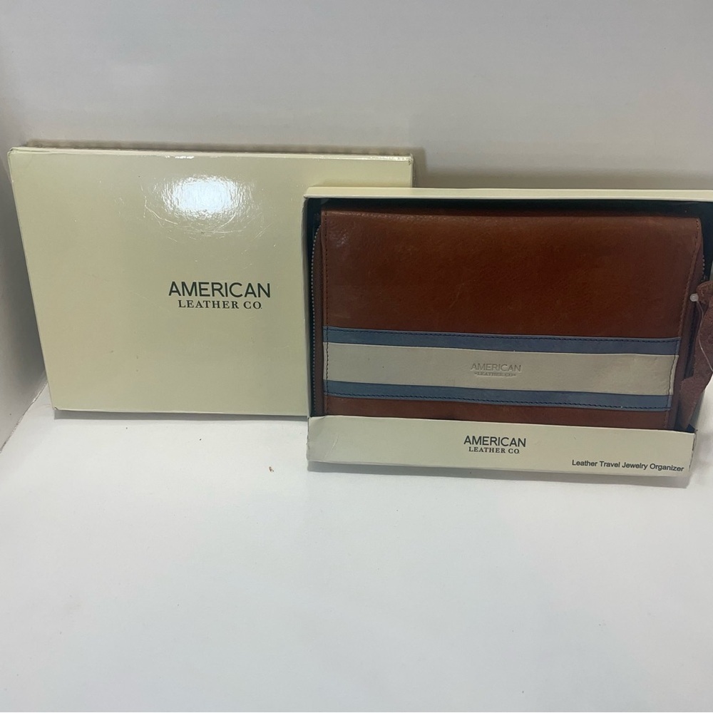 American Leather Co. Brown Leather Travel Jewelry Organizer. In box. Has dents.
